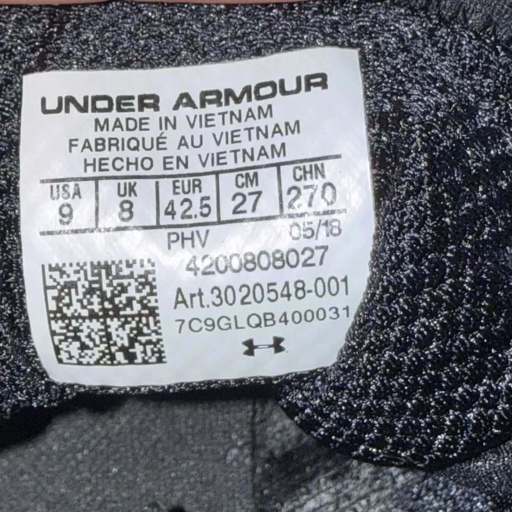 Under Armour Charged Ultimate 3.0 Art.3020548-001 Mens Shoes Black/White Size 9